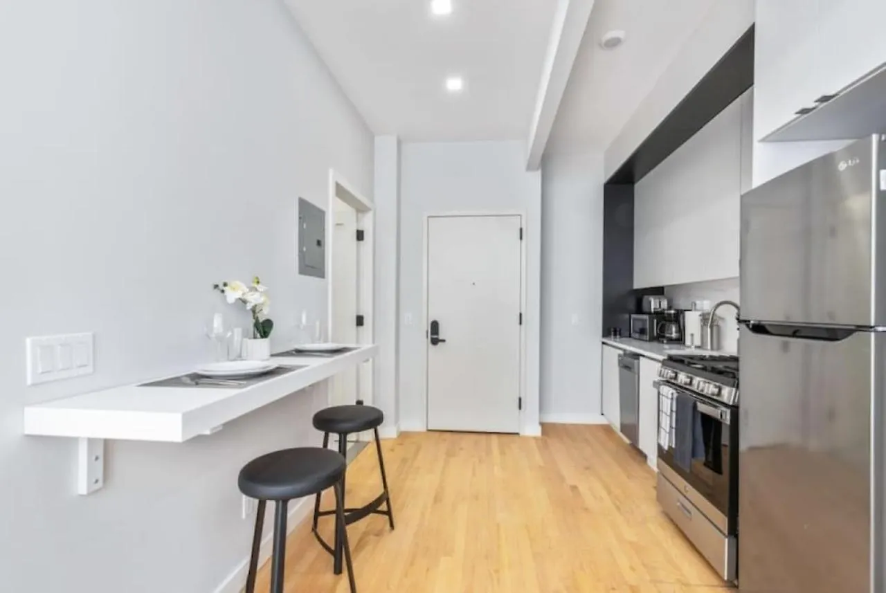 Studio W Charming Juliet Balcony In Upper East New York United States
