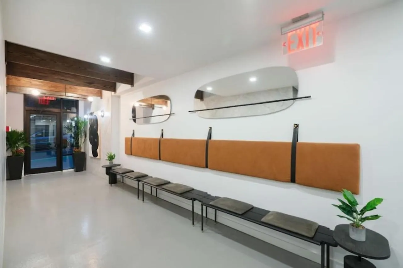Hotel Studio W Charming Juliet Balcony In Upper East New York